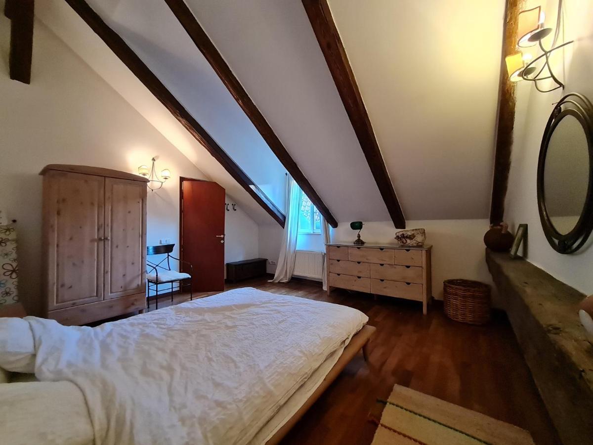 Magic Central Attic Apartment ปราก ภายนอก รูปภาพ