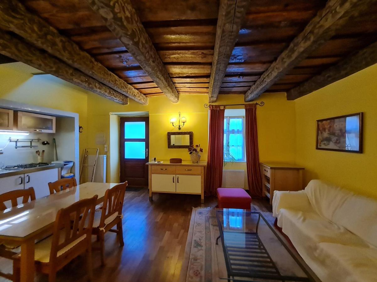 Magic Central Attic Apartment ปราก ภายนอก รูปภาพ