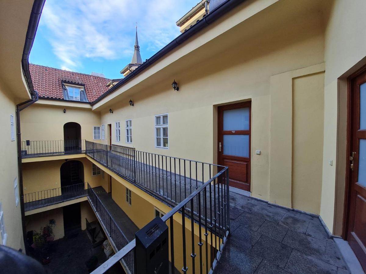 Magic Central Attic Apartment ปราก ภายนอก รูปภาพ